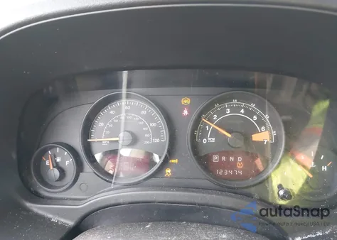 2014 Jeep Patriot Latitude z USA, uszkodzony, nr VIN 1C4NJRFB0ED761028